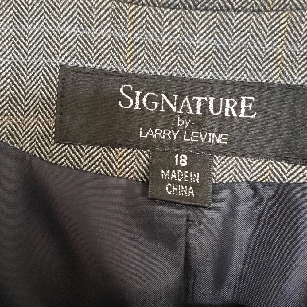 Pants suit - Picture 3 of 3